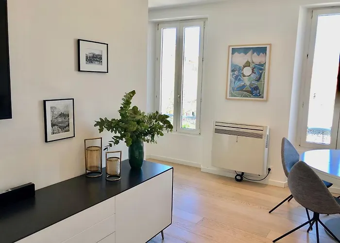 Bright & Modern In The Heart Of *