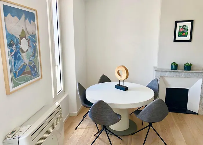 Bright & Modern In The Heart Of Διαμέρισμα